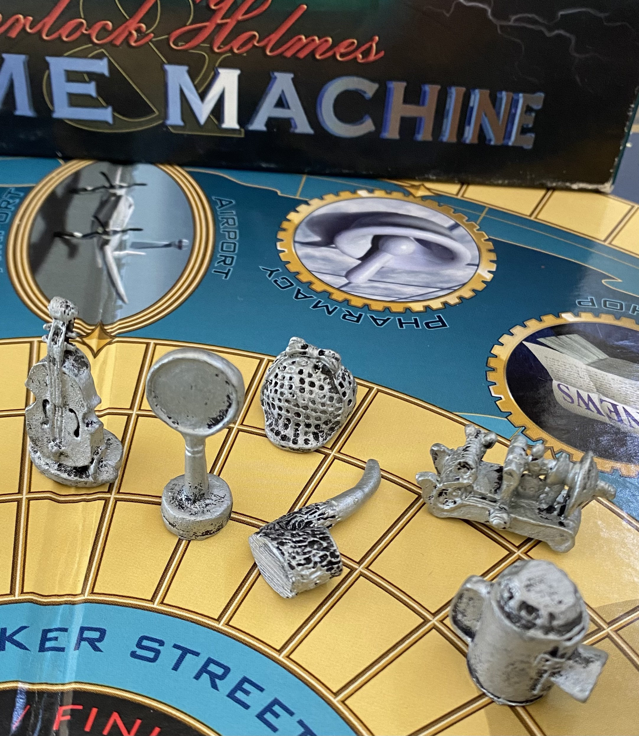 221B Baker Street: Sherlock Holmes, The Time Machine Game - Solve 20th Century Mysteries