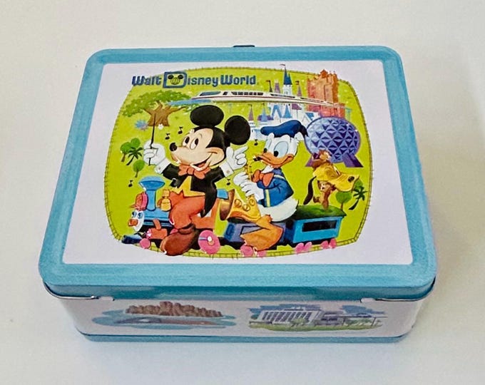 Collectible Walt Disney World Disney Fan Club Metal Lunch Box by Disney