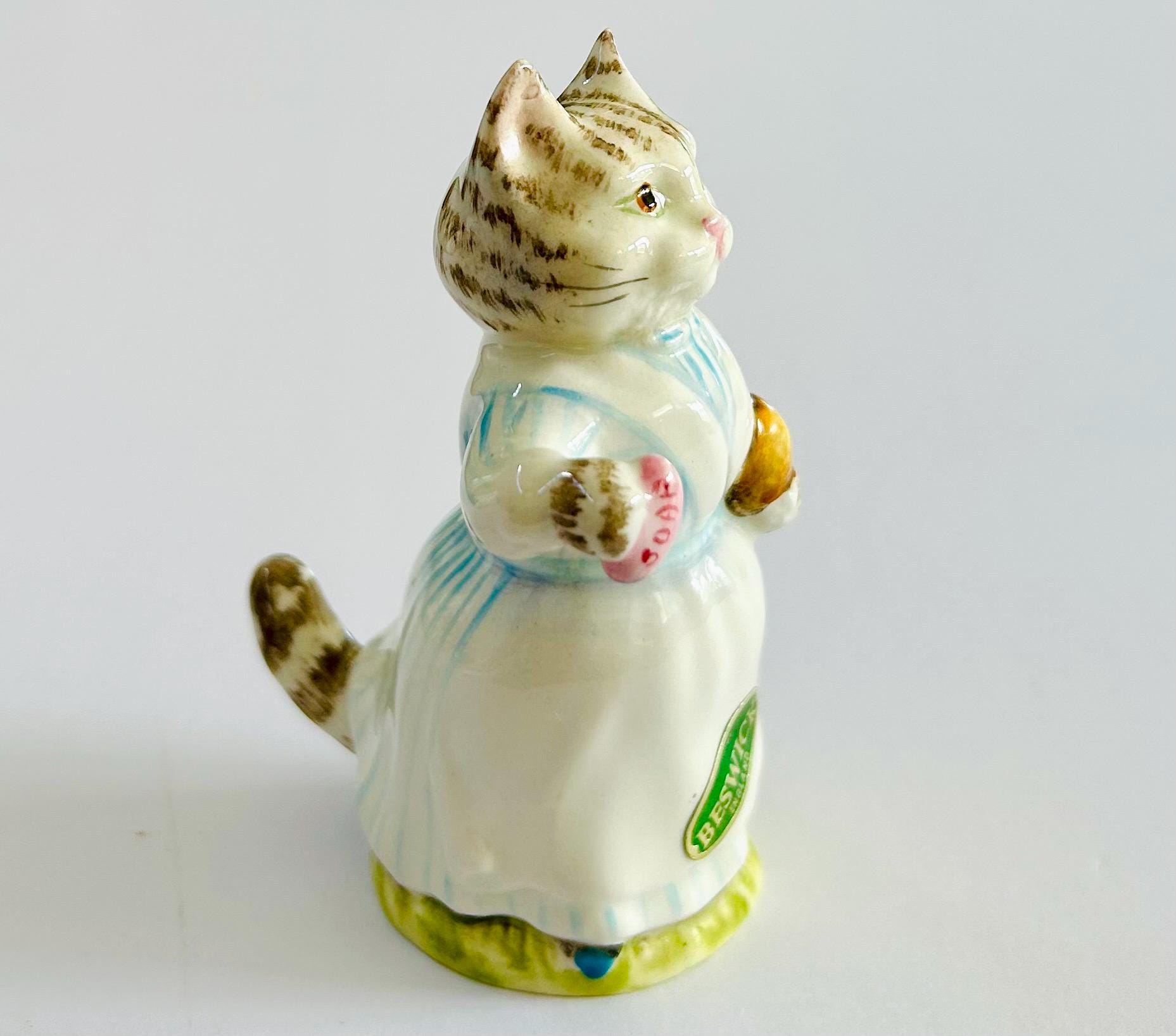Vintage Selection Beatrix Potter BP2 Gold Oval Porcelain