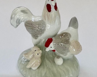 Vintage Hand Painted Ceramic Hen, Rooster, and Chicks Figurine: Farmhouse Decor