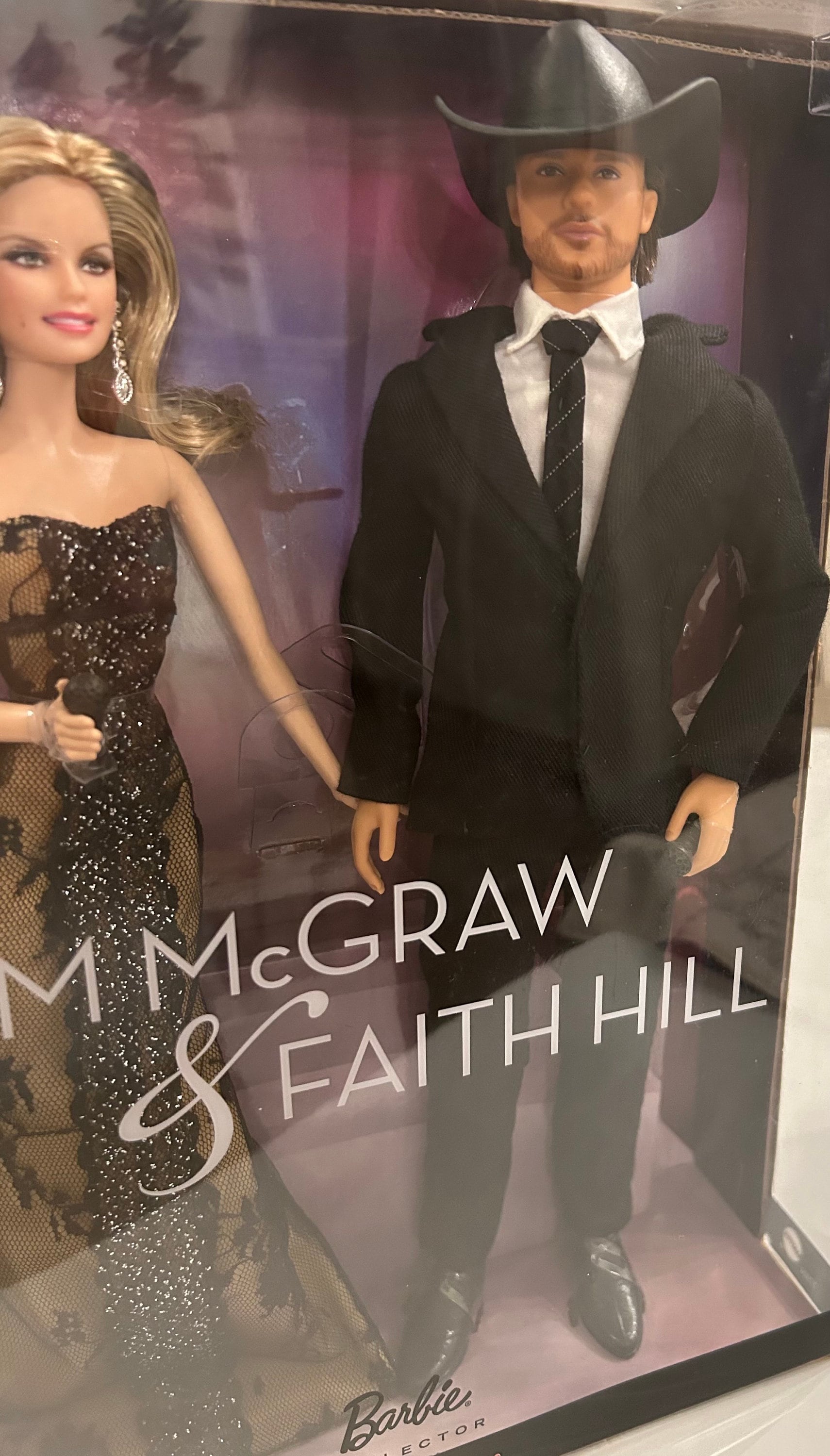 バービー人形　新品　コレクター ティム・マッグロウ アンド フェイス・ヒル 2011 Tim Mcgraw & Faith Hill Barbie Doll Set - Pink Label