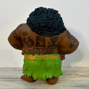 Figura de acción coleccionable de Disney Moana Maui de 8 pulgadas, juguete de plástico duro imagen 6
