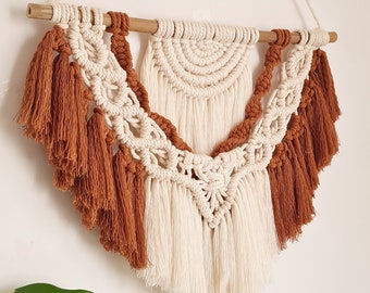 Macrame wall hanging