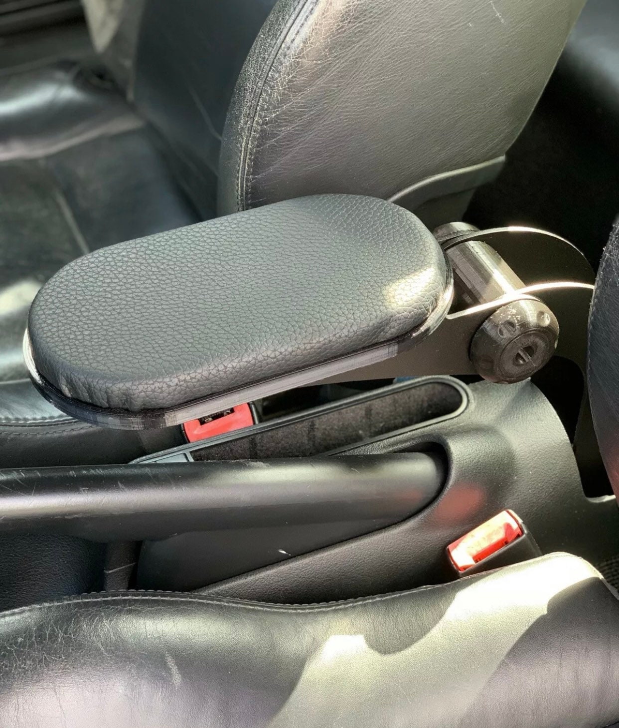 tt arm rests