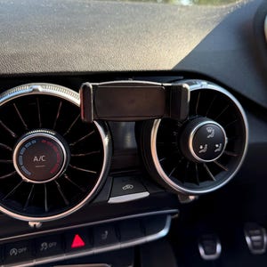 Audi TT MK3 Phone Holder