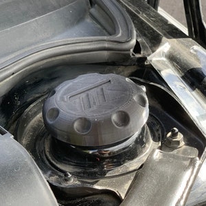 Audi TT Mk1 (8N) Suspension strut cap covers