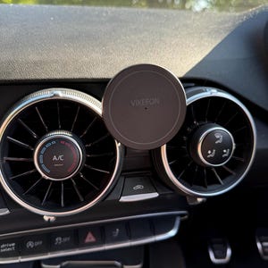Audi TT MK3 Mag Safe Phone Mount