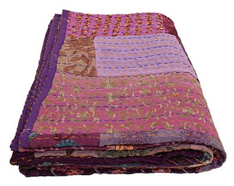 Recycelte indische Sari Patchwork Decke, handgemachter Kantha Quilt, Weihnachtsgeschenk