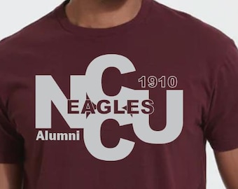 Fri frakt. Endast UNISEX-storlekar – NCCU Eagles 1910. Ange med eller utan "Alumni" i personliga notisen.