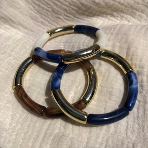 Bracelet élastique avec perles tube incurvé en acrylique image 7
