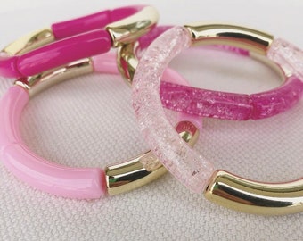 Bracelet élastique avec perles tube incurvé en acrylique