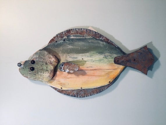 Ocean Art Reclaimed Wood & Galvanized Fish 