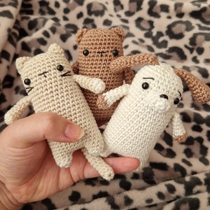 Small long bear, cat or dog crochet pattern. Create your own cute amigurumi bear, cat and dog. Pattern-only. Available in Dutch and English