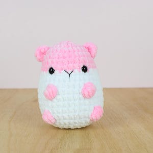 Schema all'uncinetto per "Pom the hamster 2.0". Crea il tuo adorabile criceto. Solo schema amigurumi. Schema olandese e inglese. Peluche criceto fai da te. immagine 8