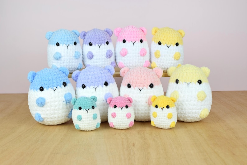 Schema all'uncinetto per "Pom the hamster 2.0". Crea il tuo adorabile criceto. Solo schema amigurumi. Schema olandese e inglese. Peluche criceto fai da te. immagine 1