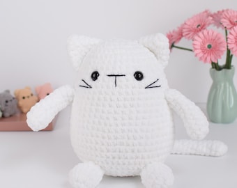 Chubby cat crochet pattern. Make your own cute chubby cat to cuddle with. Amigurumi pattern in English and Dutch