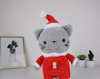 Luna the cat Christmas edition crochet pattern. DIY amigurumi crochet pattern. Make your own adorable cat. English PDF pattern, US terms.