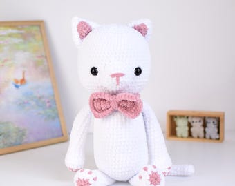 Fancy cat crochet pattern. DIY amigurumi crochet pattern. Make your own adorable cat. Great gift. English and Dutch PDF pattern, US terms.