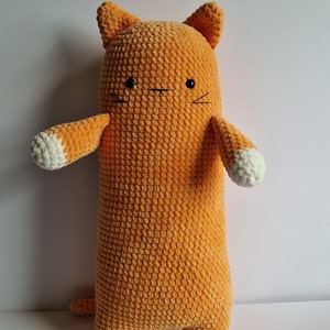 Big long cat crochet pattern. Create you own big long cat amigurumi plush. Great to cuddle with. Available in English and Dutch. DIY crochet image 6