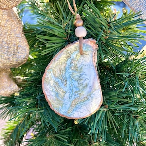 Chesahead Bay Austernmuschel mit Vintage Karte. Die Vase ist ca.  Gold Oyster Ornament, Ring Teller, Trinket Teller oder Magnet