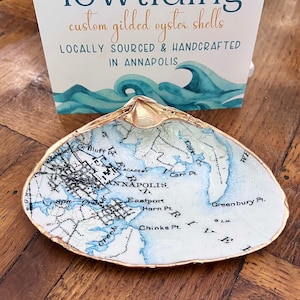 Gilded Annapolis Map Clam Shell: Vintage Blue & White Nautical Ring Dish