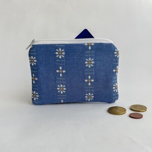 Cartera de tela azul con margaritas / Billetero y monedero hecho a mano