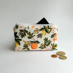Cartera de tela con estampado floral de limones y naranjas hecha a mano con telas 100% algodón