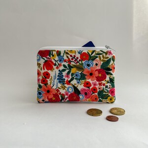 Cartera de tela artesanal de flores / Billetero y monedero hecho a mano