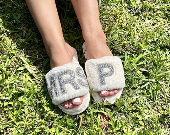 Gifts Personalized Bridal Slipper Bridesmaid Gifts Bridal Shower Wedding Bridesmaid Fluffy Bachelorette Fluffy Slippers honeymoon Gifts