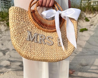 Personalized Bridal Straw Tote | Custom Mrs Beach Bag | Wedding Day Straw Basket