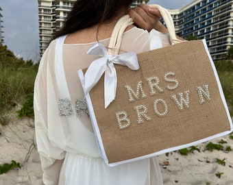 Personalized Bride Tote Bag: Pearl Mrs. Beach Bag