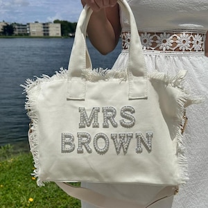 Personalized Bride Fringe Tote Bag, Pearl Bridal Gift, Bridesmaid Beach Bag, Custom Honeymoon Purse