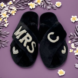 Handmade Custom Initials Slippers - Unique Comfort for a Personal Touch