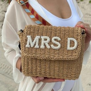 Custom Bridal Shower & Tote Baskets - Personalized Straw Beach Bags with pearls