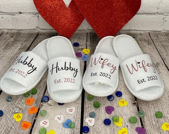 Pantoffels voor koppels met monogram: gepersonaliseerd cadeau voor man en vrouw