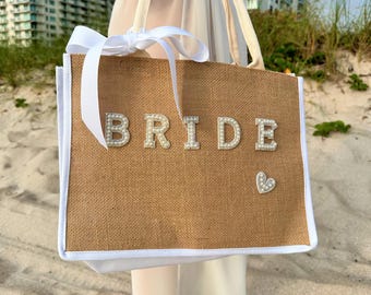 Personalized Bride Tote Bag – Custom Bridal Gift with Pearls for Honeymoon, Bachelorette & Shower