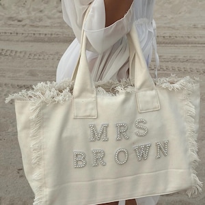 Personalized Bridesmaid & Bride Tote – Fringe Bag with Pearls for Honeymoon and Wedding