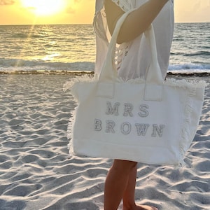 Custom Bride Tote Bag with Pearls and Zipper: Bridal Gift