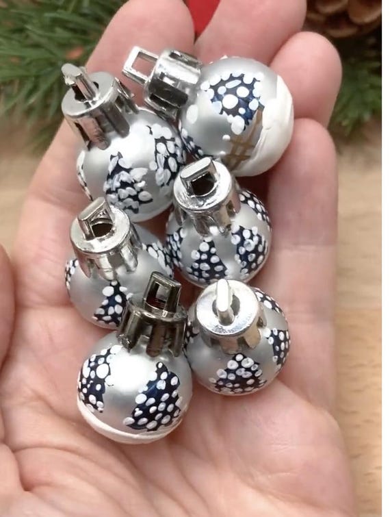 Set 6 silberfarbene Mini Christbaumkugeln 2 cm ø matt Minikugeln Weihnachtskugeln Christbaumschmuck Baumschmuck Minichristbaumkugeln