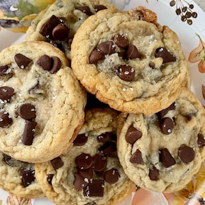Gourmet chocolate chip cookie, homemade cookies from scratch, cookie for any occasion,  Valentine’s Day cookies, 1 dozen