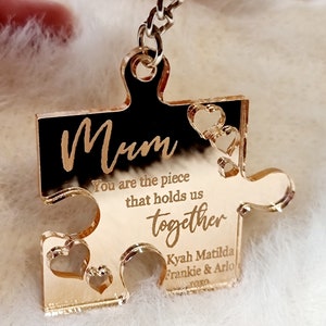 Personalised Keyring | Gifts for Mum, Dad, Grandparents | custom engraved | Wood/Acrylic | Engraved