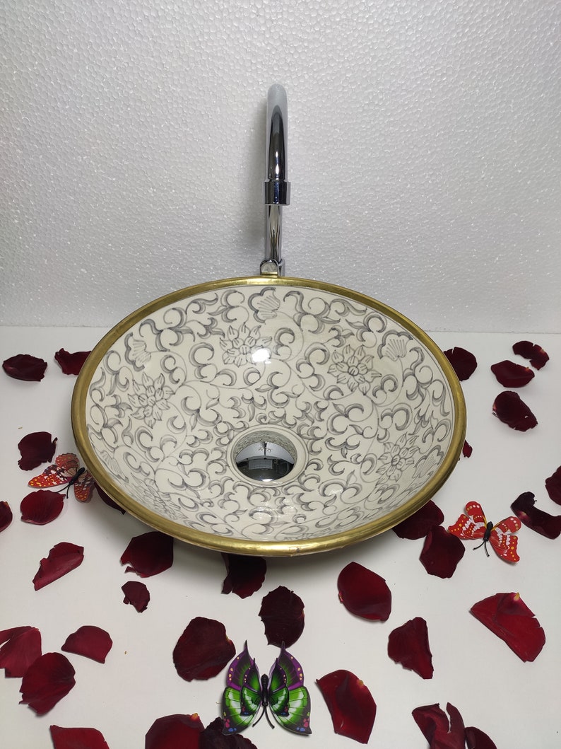 Size From 12 to 20 in Brass Rim Handmade Vessel Sink, High Quality
