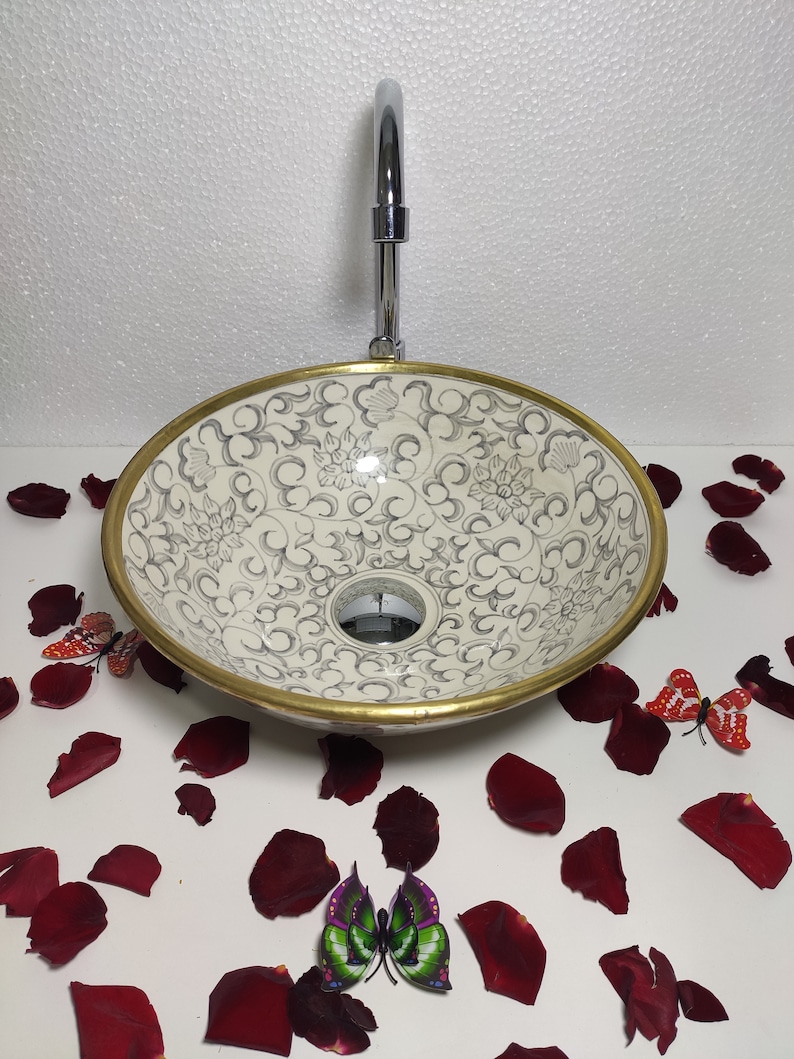 Size From 12 to 20 in Brass Rim Handmade Vessel Sink, High Quality