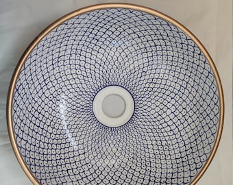 Handbemalte Keramik Waschbecken, 14K Gold Ornament, Blau & Weiß