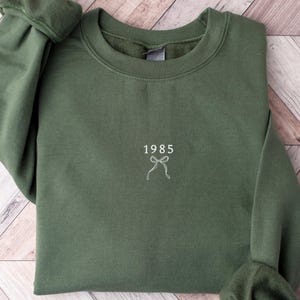 Vintage 1985 Sweatshirt, 1985 Birth Year Sweatshirt, 40th Birthday Sweatshirt, 40th Birthday Gifts for Women, Fortieth Birthday Sweatshirt
