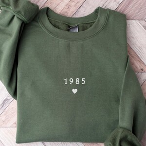Vintage 1985 Sweatshirt, 1985 Birth Year Sweatshirt, 40th Birthday Sweatshirt, 40th Birthday Gifts for Women, Fortieth Birthday Sweatshirt