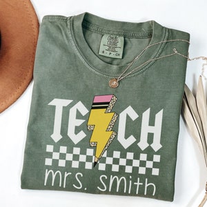 Custom Teacher Name Shirt, Personalized Comfort Colors Pencil Teacher Tee, Retro Teacher Pencil TShirt, Gift for Teacher, Back to School
