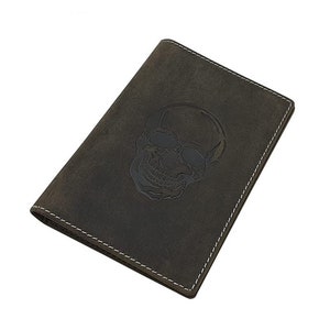 Büffel-Vollleder Ausweismappe mit Totenkopf Motiv für Fahrzeugschein, Schwerbehindertenausweis, Waffenschein, Jagdschein etc in Vintage-Grau
