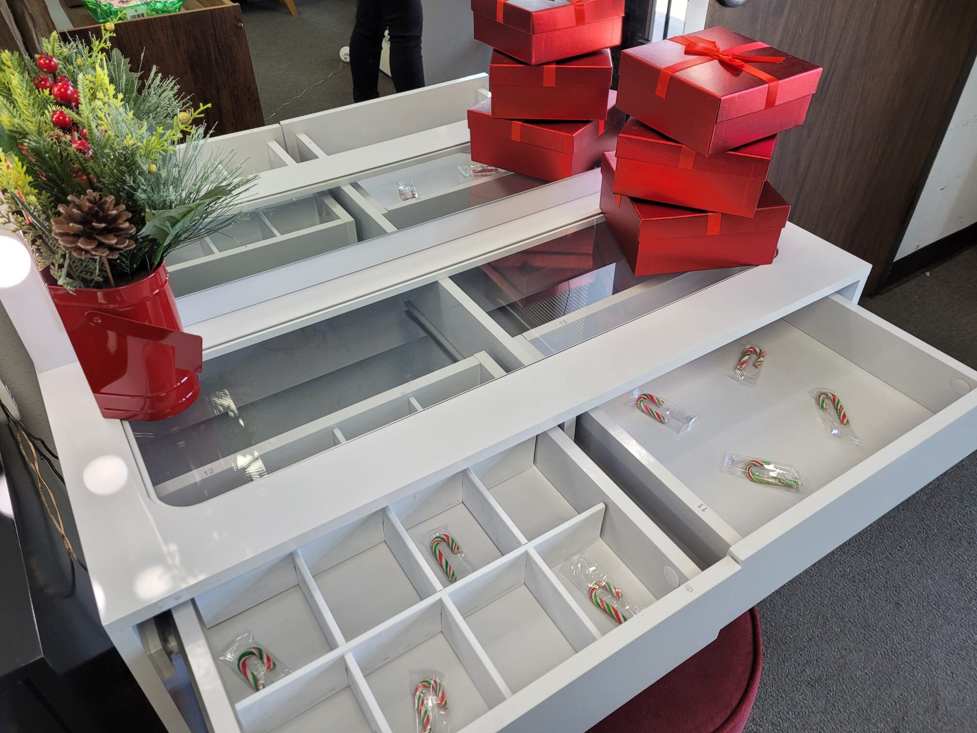 02 Drawers Glass Top Dressing Table With Mirror and Set of 10 Etsy UK