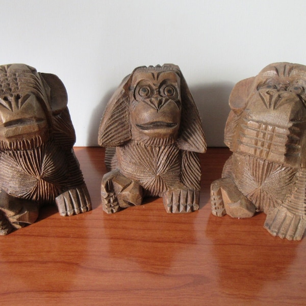 Trois singes de sagesse en bois sculptés à la main-je n'ai pas entendu, je n'ai pas vu, je ne sais pas, statues/figurines vintage faites à la main 10 cm de haut